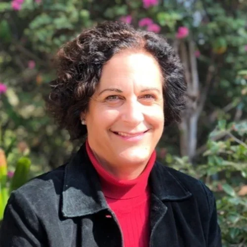 Shaker-Irwin, Laurie