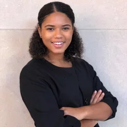 Photo of Jessica McLaughlin 