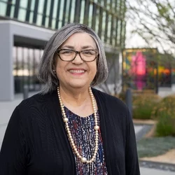 Dr. Laura Trejo